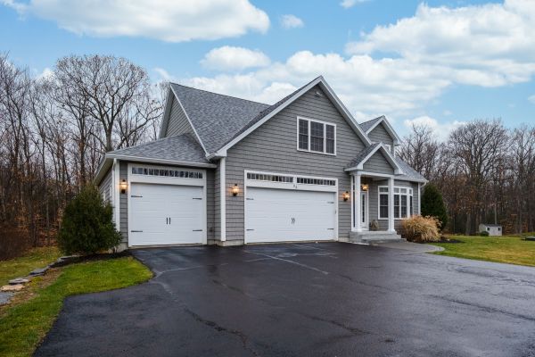Cost of Driveway Tarring in Clayton